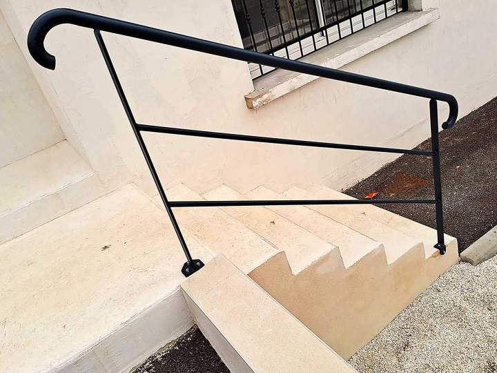 Rampe d'escalier métallique Revel